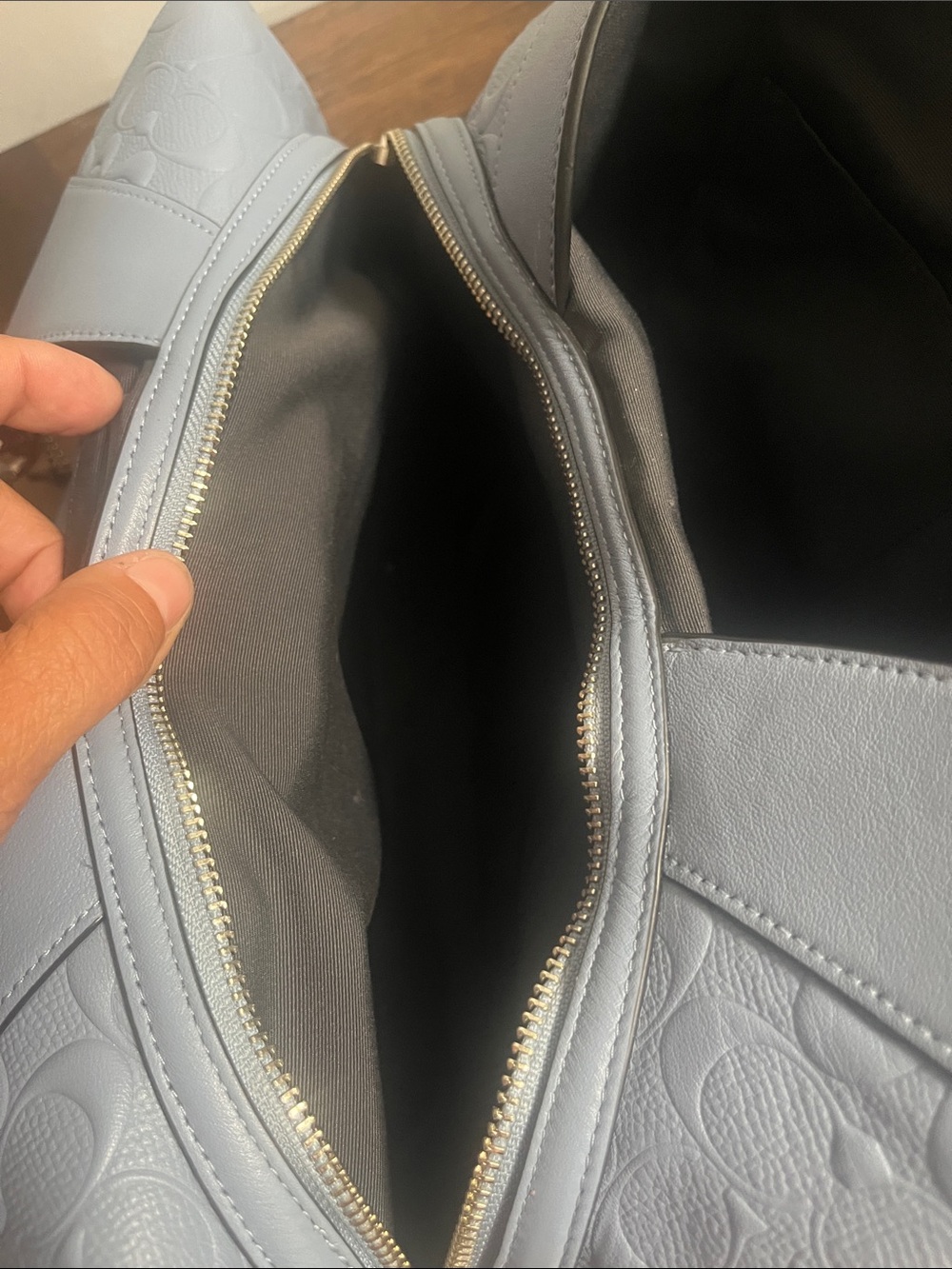 Coach Lexy  Embossed Signature Shoulder Bag new - Picture 7 of 8